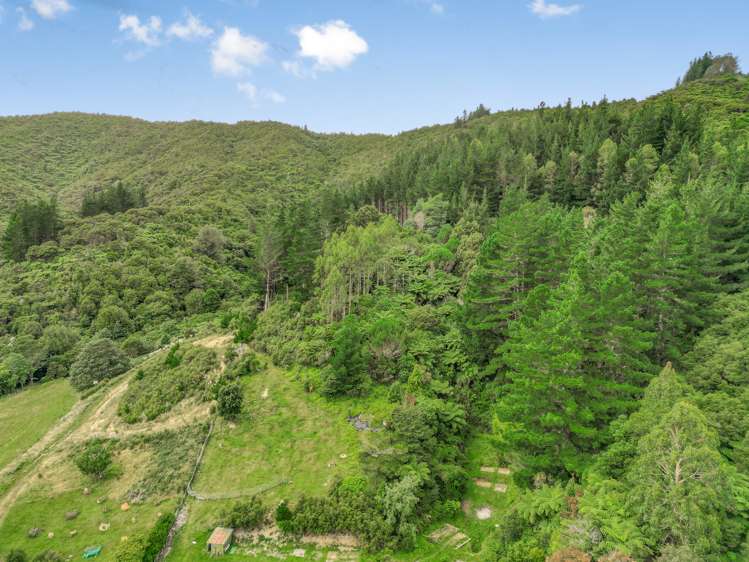 336 Moores Valley Road Wainuiomata_29