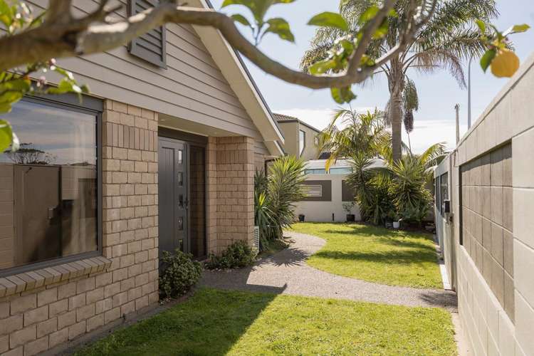 19A Golf Road Mount Maunganui_16