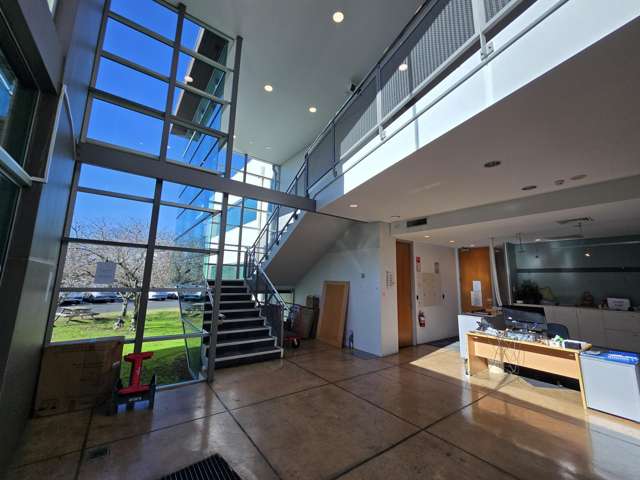 Tidy and efficient office in Wiri