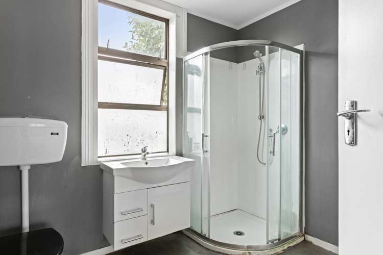 62 Awapuni Road Awapuni_20