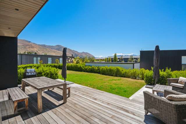 28 Stackbrae Avenue Wanaka_1