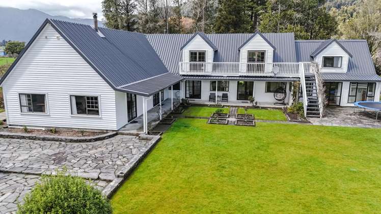 6 Whataroa Highway Harihari_3