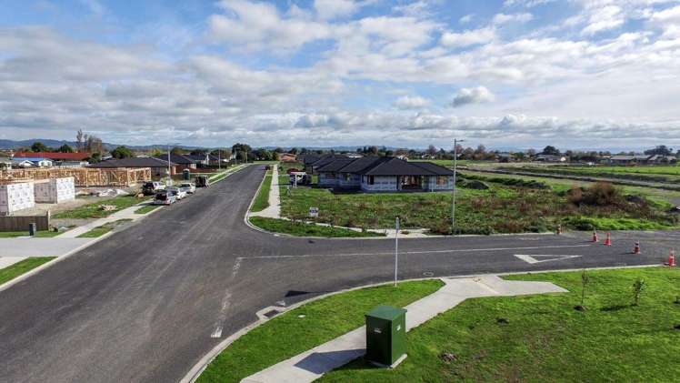 1 Mcwatters Drive Ngatea_0