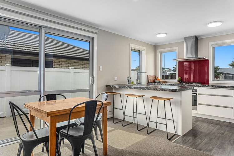 15 Kakariki Drive Coastlands_2