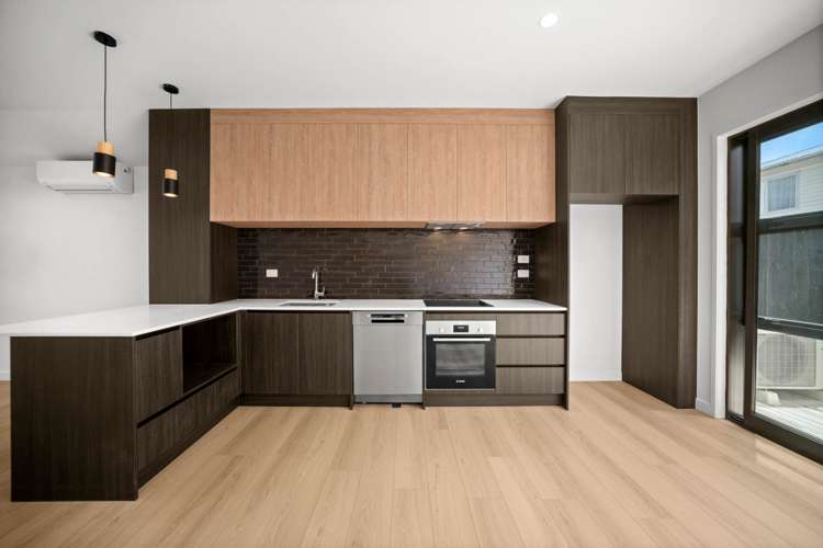 5/11 Seaview Road Glenfield_12