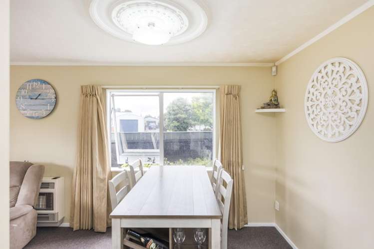 17 Cargill Grove Kelvin Grove_5