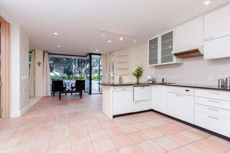 2/47 Tamaki Drive Mission Bay_14