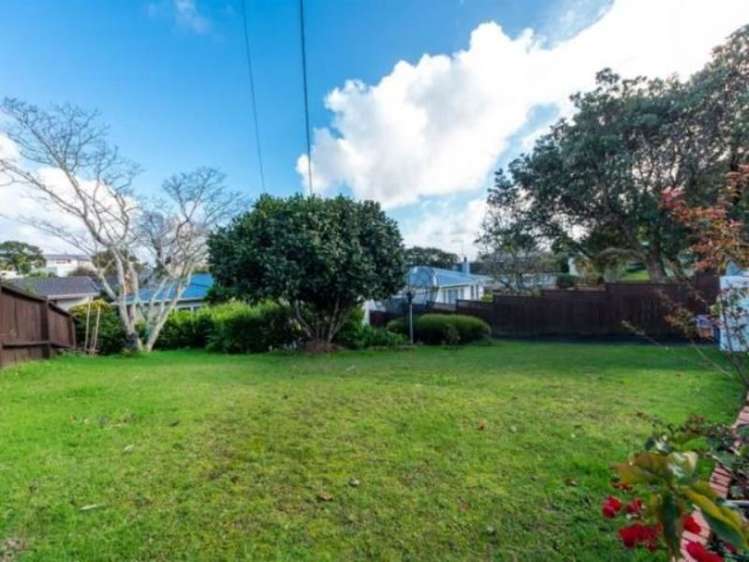 14 Sheehan Road Te Atatu South_9