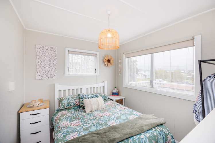 7 Chaffey Street Foxton Beach_20