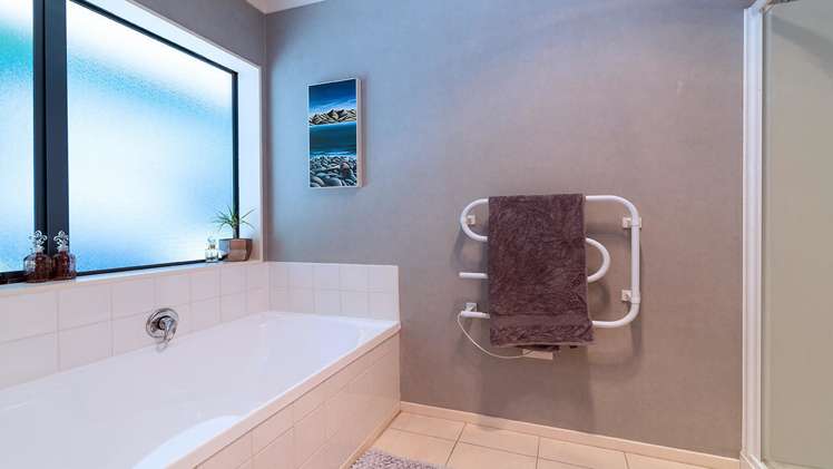 59 Oxford Road Lake Rotoma_11