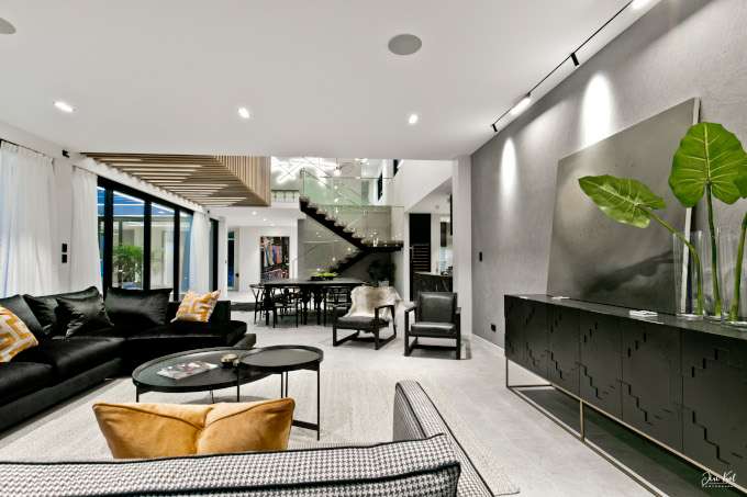 090520spl15_26 Lynwood Gr_Helipx_2020