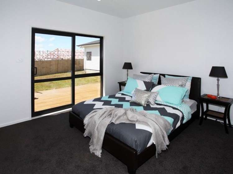 352 Upper Queen Street Pukekohe_14