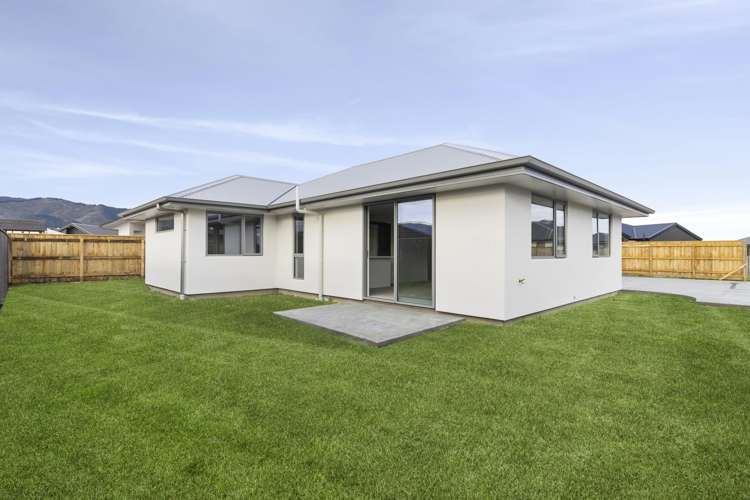 9 Ambrosia Street The Meadows_11