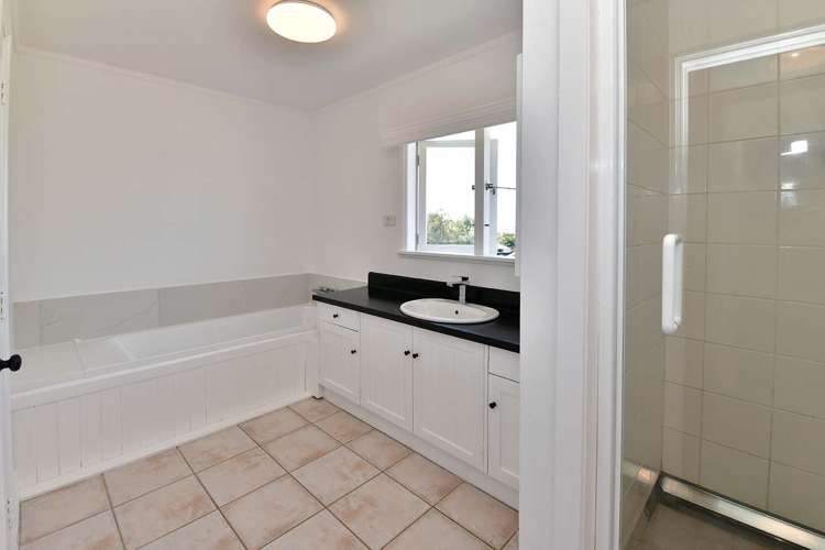 1141 Whangaparaoa Road Tindalls Beach_13