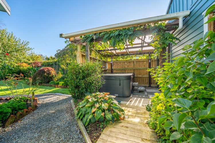 584 Woodbury Road Woodbury_11