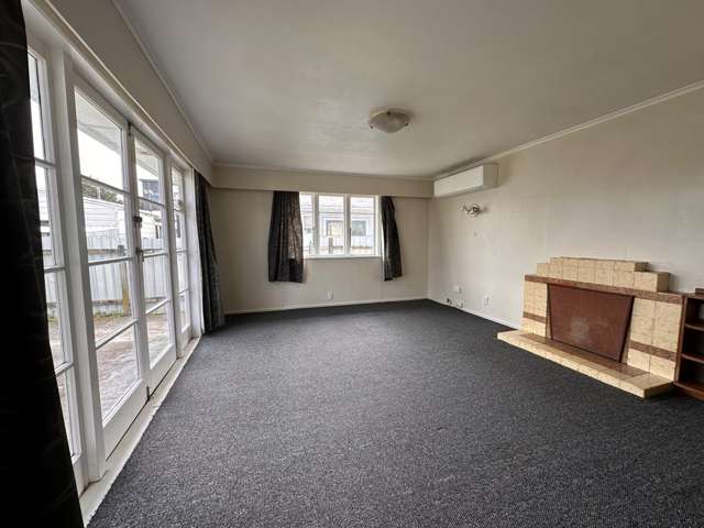 105 Russell Road Manurewa_3