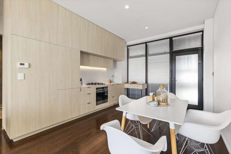 204/11 Jean Caldwell Way Island Bay_2