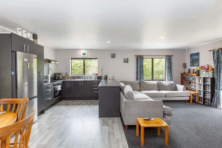 16 McLaughlin Drive Tinui_3