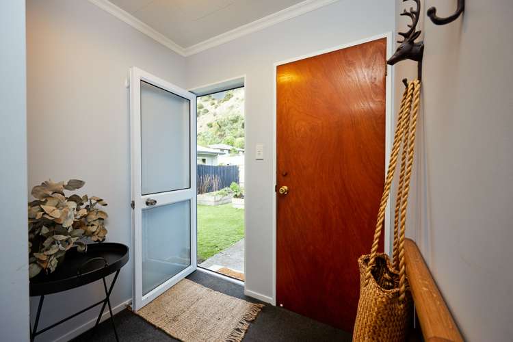 183 Torquay Street Kaikoura_16