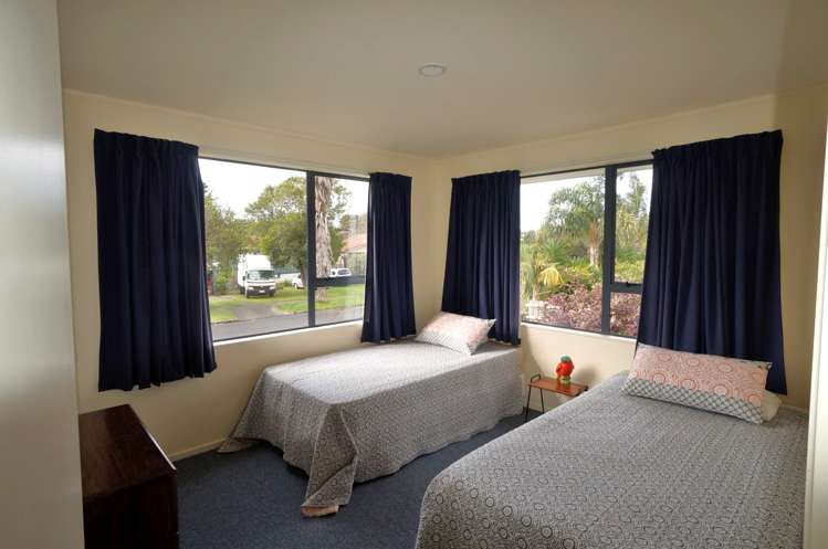 33 Shearwater Street One Tree Point_10