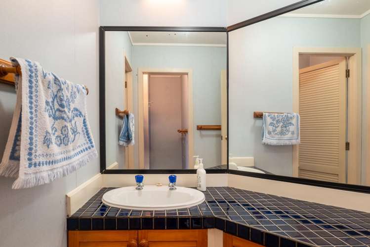 28 Hunterville Road Orapiu_23