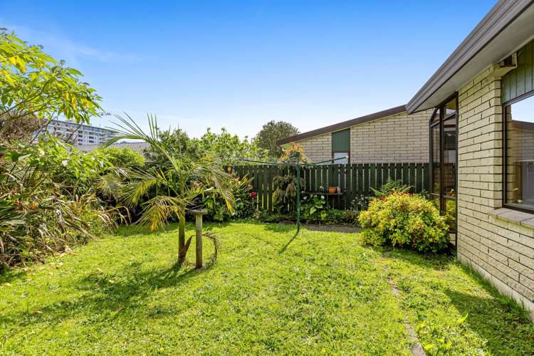 2/73 Centreway Road Orewa_9