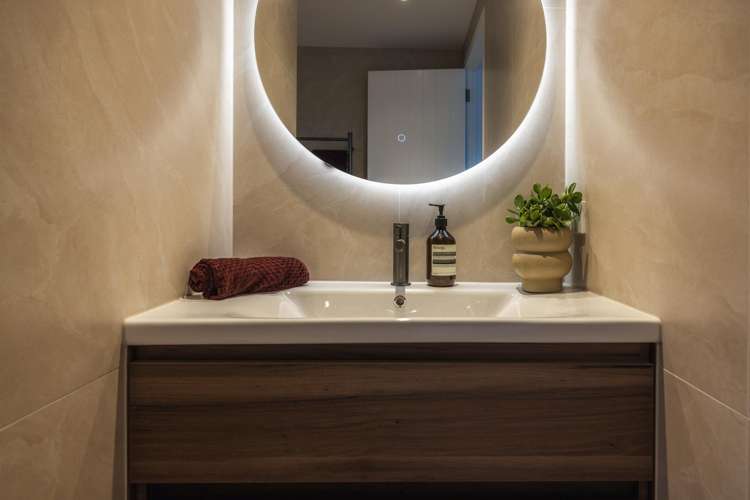 15 Causeway Road Ostend_24