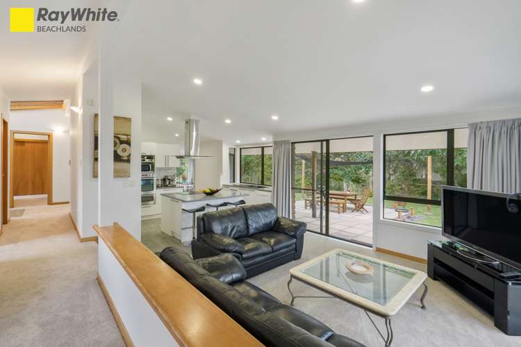 156 Ara-Kotinga Whitford_10