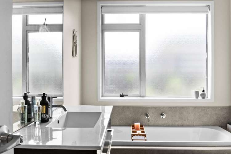 5 Arbuckle Road Frimley_9