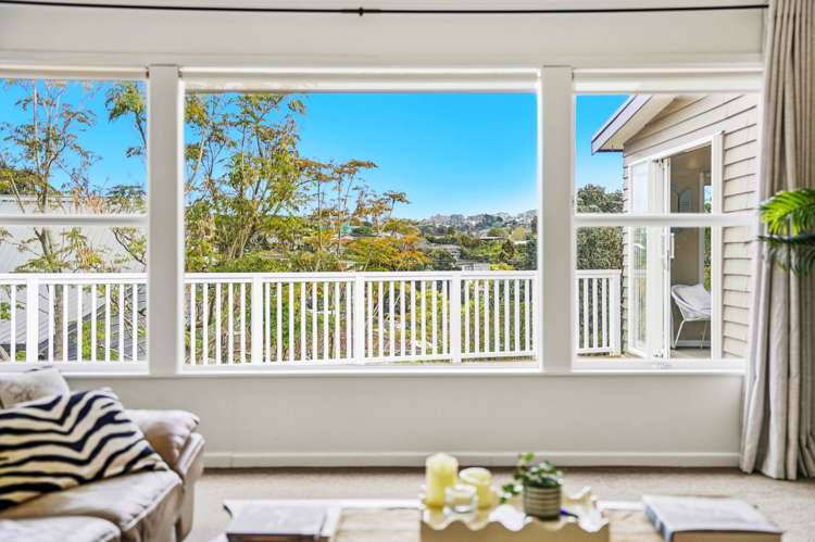 2/12 Philson Terrace Browns Bay_3