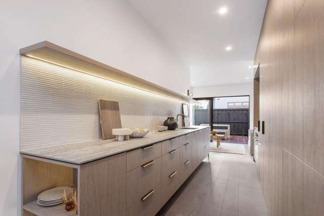 3/44 Winchester Street Merivale_3