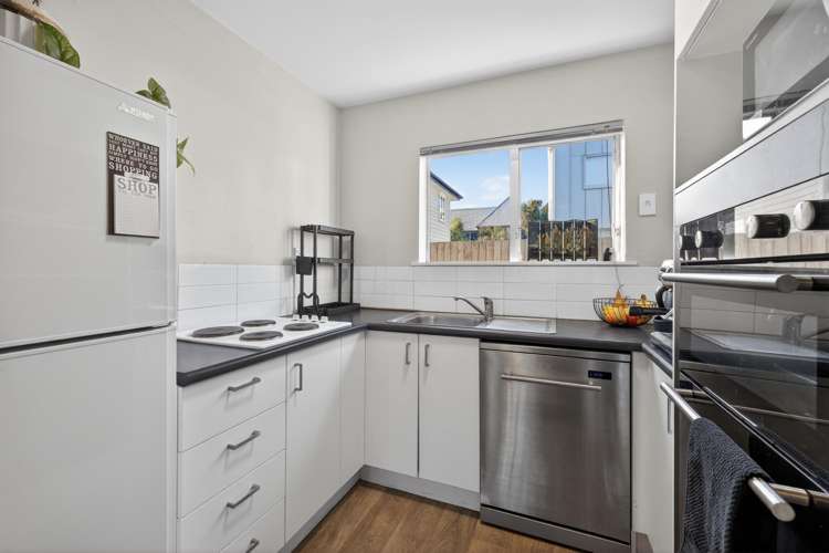 5/15 Buffon Street Waltham_9