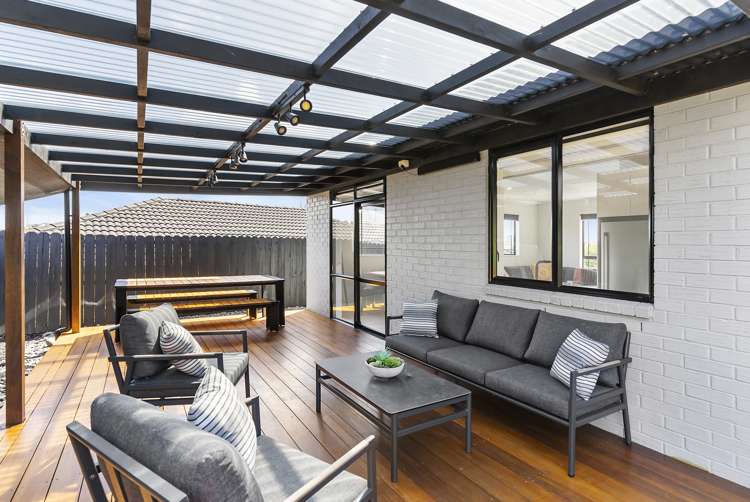 1 Black Teal Close Unsworth Heights_15