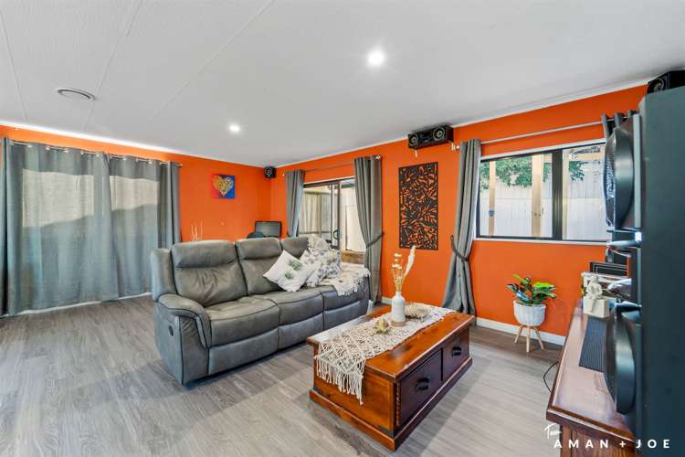 2/6 Makora Road Massey_6