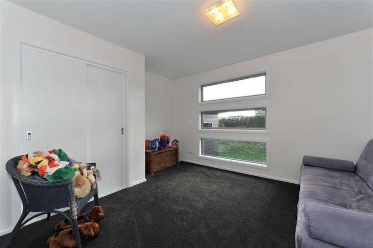 374 Princes Drive Britannia Heights_9