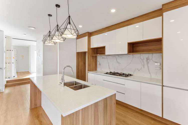 403 Ormiston Road Flat Bush_5