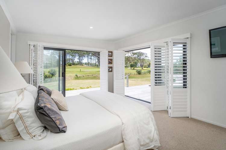 111 Benjamin Place Matarangi_14