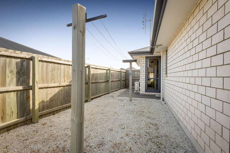 4 Hamlett Drive Woodend_13