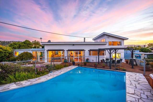 Beachside Living - Family Favourite!