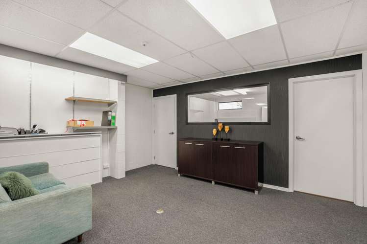 26 The Mall Cromwell_6