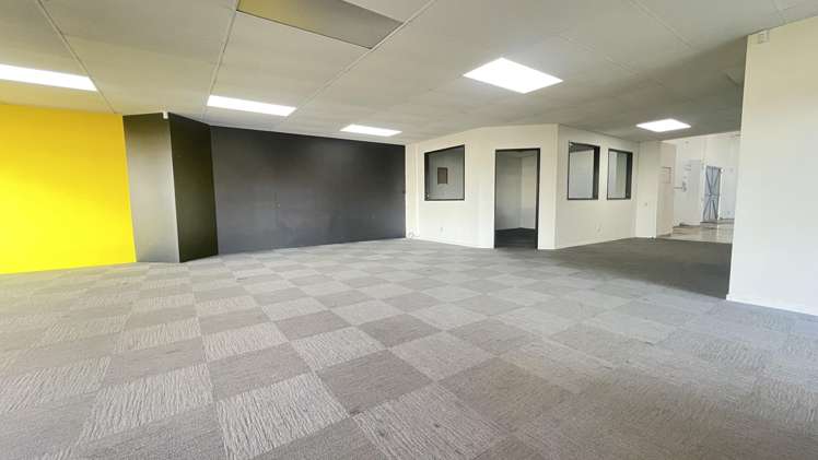 1/22 Lowther Street Sockburn_6