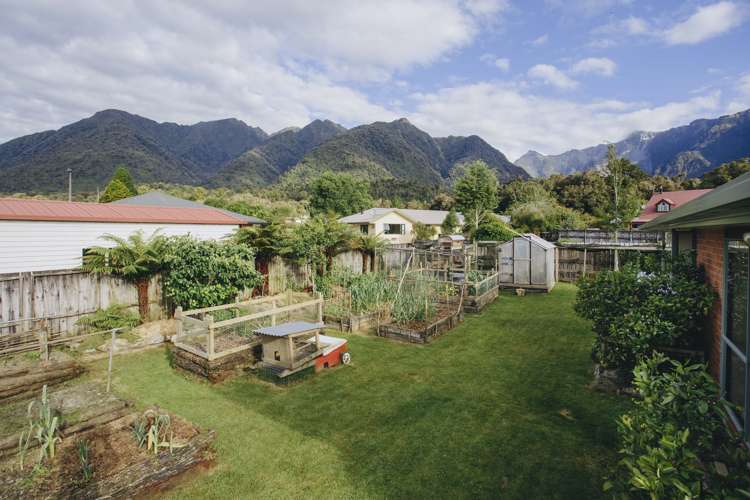 17 Pekanga Drive Fox Glacier_2