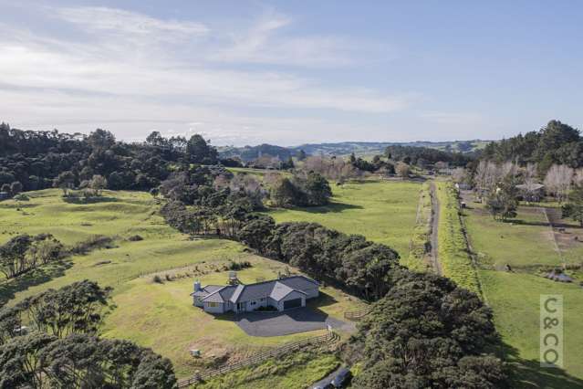 1293 Old North Road Helensville_1