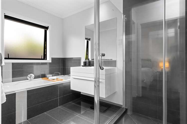 39 Alpers Ridge Leamington_19