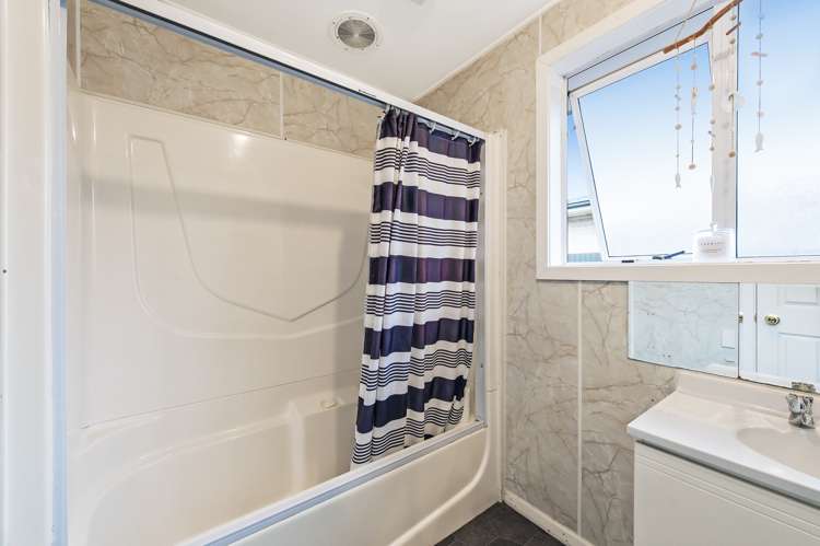 56 Moore Street Rolleston_14