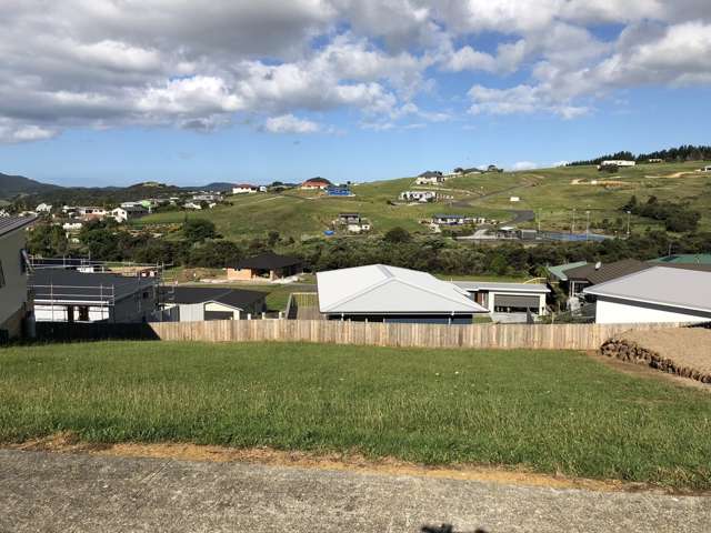 10 Hibiscus Avenue Cable Bay_3