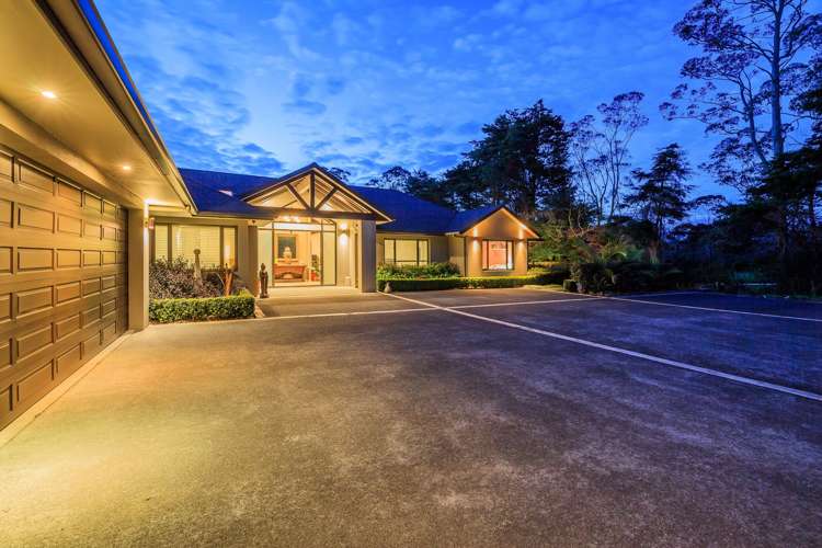 42 Attwood Road Paremoremo_19