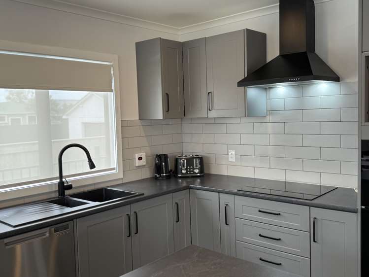 11A Maxwells Line Awapuni_9