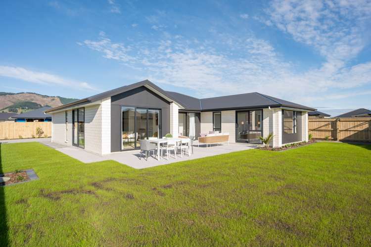 10 Lampton Street Richmond_10