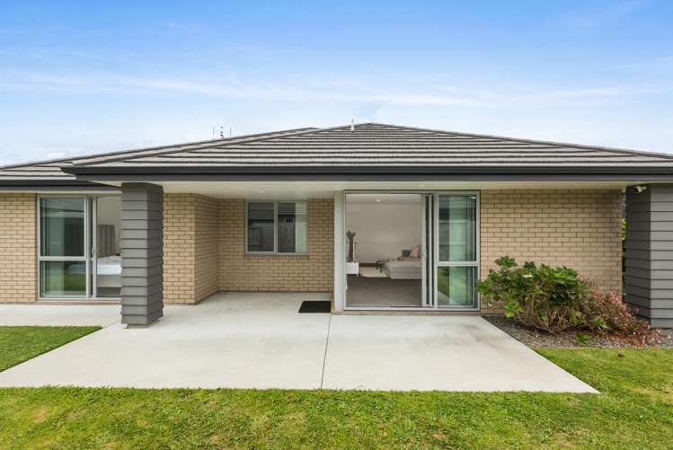 8 Eastbank Drive Katikati_12